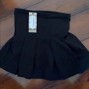 Black Boohoo tennis skirt